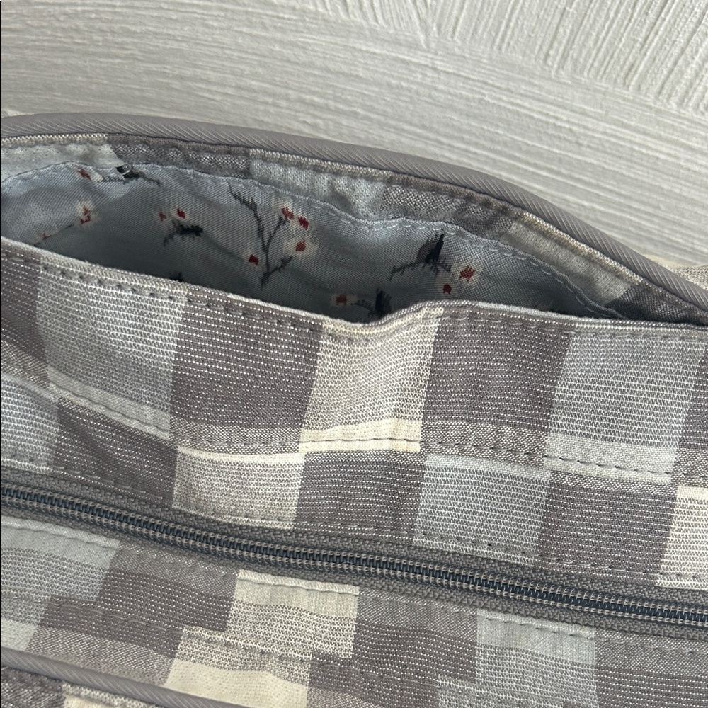 Vera Bradley Gray Quilted Tote Bag - Picture 6 of 9